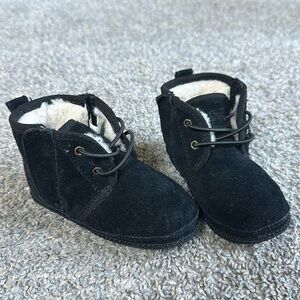 Baby Uggs, size 4/5